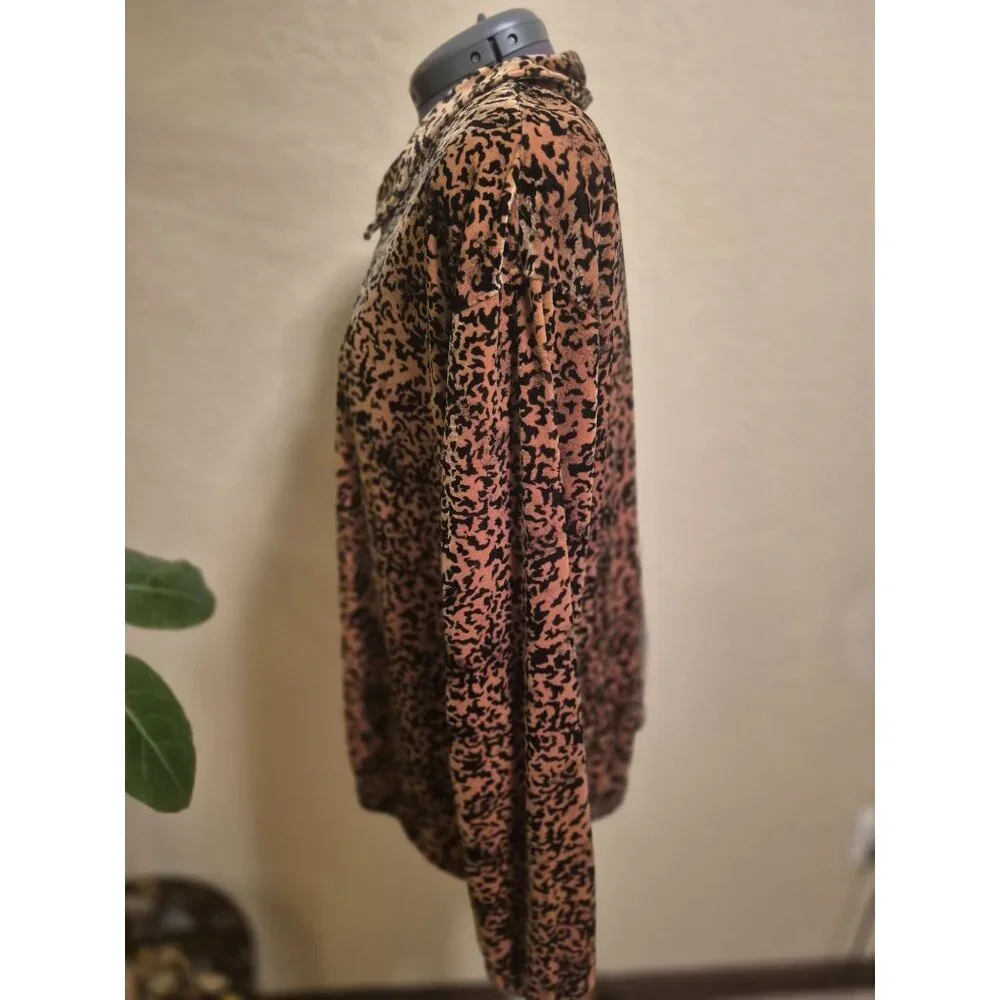 Joan Leslie 1X Animal Print Velour Jacket - Picture 4 of 6